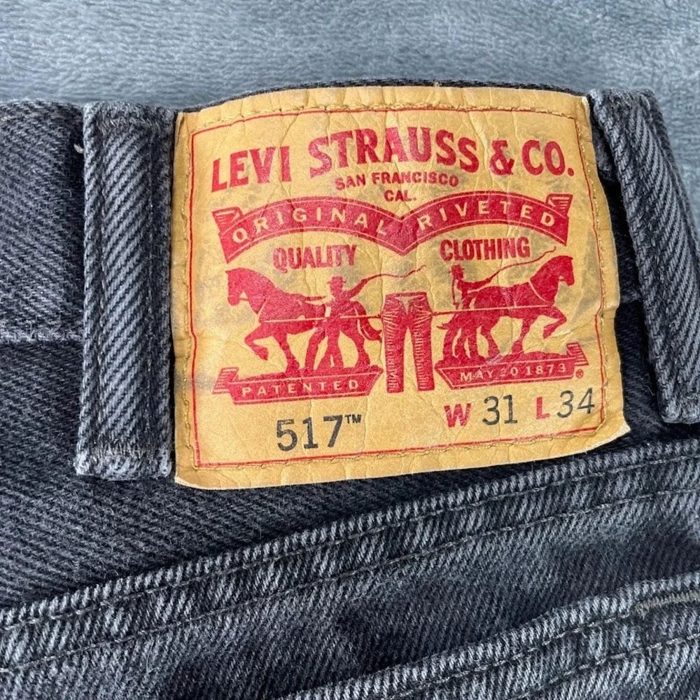 Levis 517 Bootcut Jeans Black 31x34 Fits 31x30 Raw Hem Cut Off Frayed Distressed